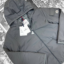 Load image into Gallery viewer, Jacket