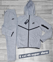 Load image into Gallery viewer, Tracksuit men