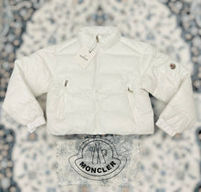 Load image into Gallery viewer, Jacket