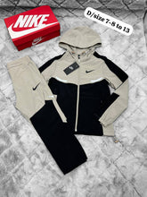 Load image into Gallery viewer, Tracksuit boy
