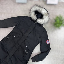 Load image into Gallery viewer, Jacket