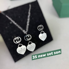 Load image into Gallery viewer, Necklace