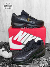 Load image into Gallery viewer, Shoes