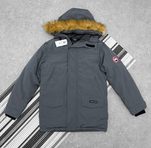 Load image into Gallery viewer, Jacket
