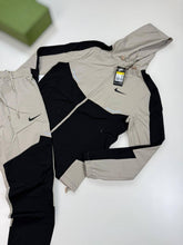 Load image into Gallery viewer, Tracksuit