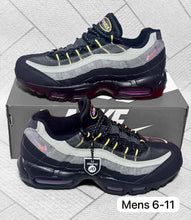 Load image into Gallery viewer, Shoes