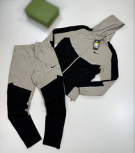 Load image into Gallery viewer, Tracksuit