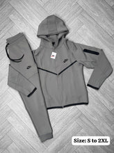 Load image into Gallery viewer, Tracksuit