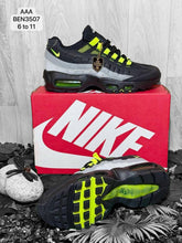 Load image into Gallery viewer, Shoes