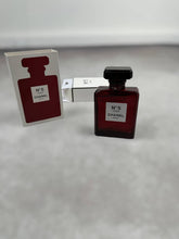 Load image into Gallery viewer, Perfume