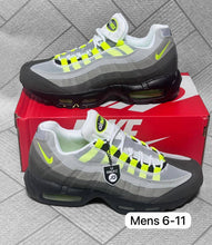Load image into Gallery viewer, Shoes
