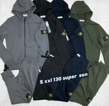 Load image into Gallery viewer, Tracksuit