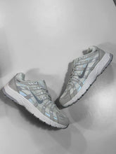 Load image into Gallery viewer, Shoes