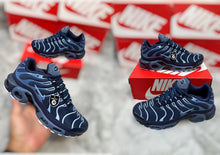 Load image into Gallery viewer, Shoes