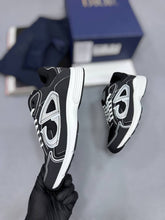 Load image into Gallery viewer, Shoes men