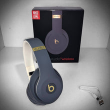 Load image into Gallery viewer, Headphone