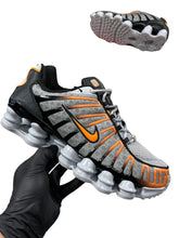 Load image into Gallery viewer, Shoes