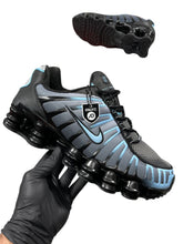 Load image into Gallery viewer, Shoes