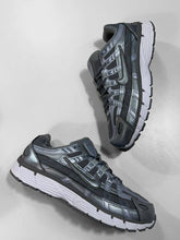 Load image into Gallery viewer, Shoes