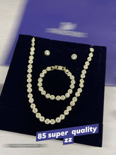 Load image into Gallery viewer, Necklace