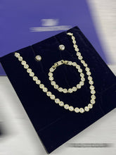 Load image into Gallery viewer, Necklace