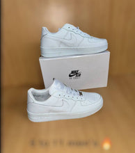 Load image into Gallery viewer, Shoes men