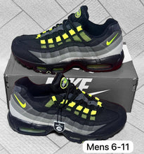 Load image into Gallery viewer, Shoes