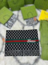 Load image into Gallery viewer, Scarf