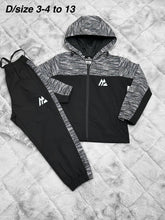 Load image into Gallery viewer, Tracksuit