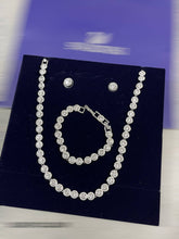 Load image into Gallery viewer, Necklace