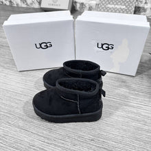 Load image into Gallery viewer, Shoes