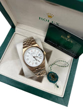 Load image into Gallery viewer, Watch women