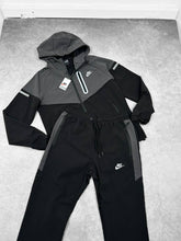 Load image into Gallery viewer, Tracksuit men