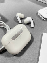 Load image into Gallery viewer, Earphone