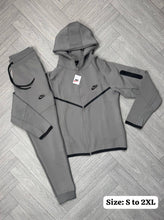 Load image into Gallery viewer, Tracksuit men