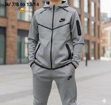 Load image into Gallery viewer, Tracksuit men