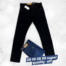 Load image into Gallery viewer, Jeans