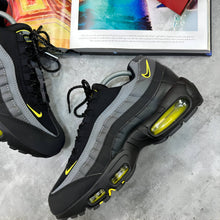 Load image into Gallery viewer, Shoes