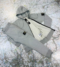 Load image into Gallery viewer, Tracksuit