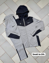 Load image into Gallery viewer, Tracksuit