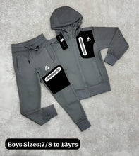 Load image into Gallery viewer, Tracksuit boy