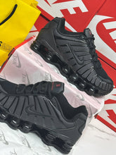 Load image into Gallery viewer, Shoes men