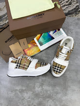 Load image into Gallery viewer, Shoes men