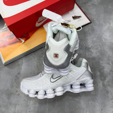 Load image into Gallery viewer, Shoes