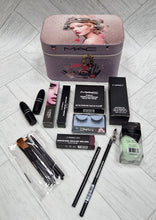 Load image into Gallery viewer, Makeup