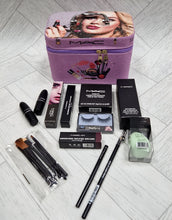 Load image into Gallery viewer, Makeup