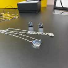 Load image into Gallery viewer, Necklace