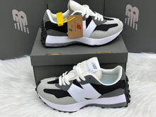 Load image into Gallery viewer, Shoes