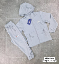 Load image into Gallery viewer, Tracksuit