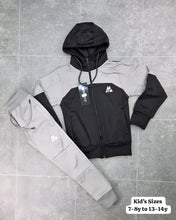 Load image into Gallery viewer, Tracksuit
